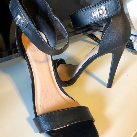 SM New York Shoes - Black heels SM New York Shoes - Black heels